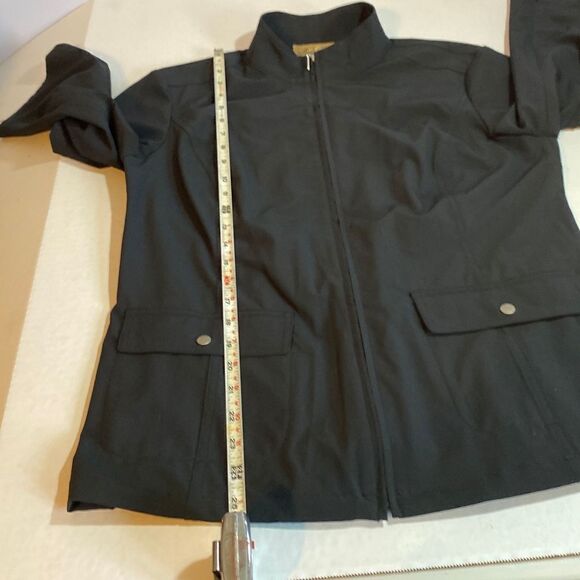 New Peck & Peck Size Medium Lightweight Zippered Jacket with Roll Up Snap Sleeve - Picture 12 of 16